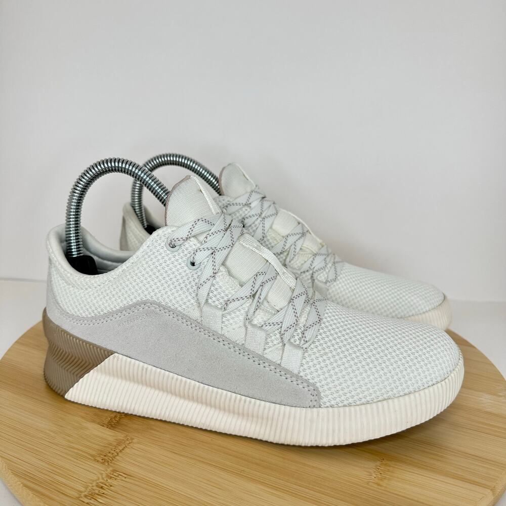 Sorel Out N About Plus Sneaker Shoes Waterproof Lace Up White Tan Size 6.5